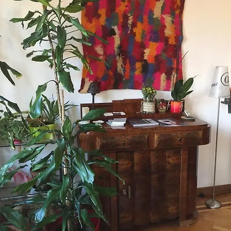 Dai Muli Oda ve Kahvaltı 2*